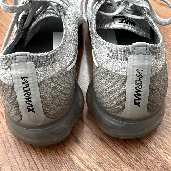 Nike Air VaporMax Flyknit 3 - Picture 4 of 7
